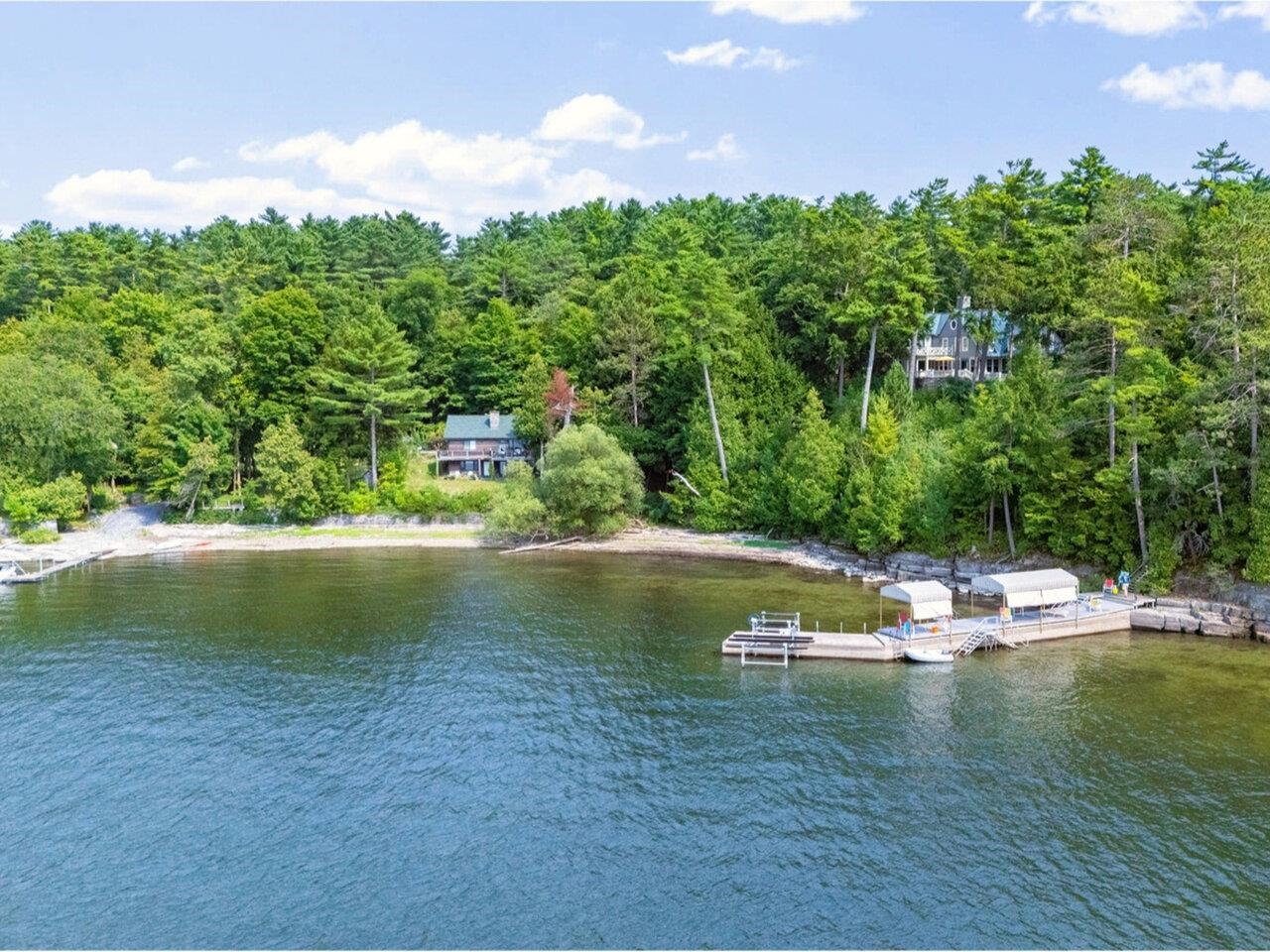 Ferrisburgh, Vermont, 05491, United States, 5 Bedrooms Bedrooms, ,3 BathroomsBathrooms,Residential,For Sale,1728733