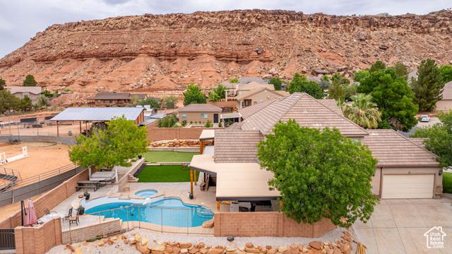 St. George, Utah, 84790, United States, 6 Bedrooms Bedrooms, ,5 BathroomsBathrooms,Residential,For Sale,1922816