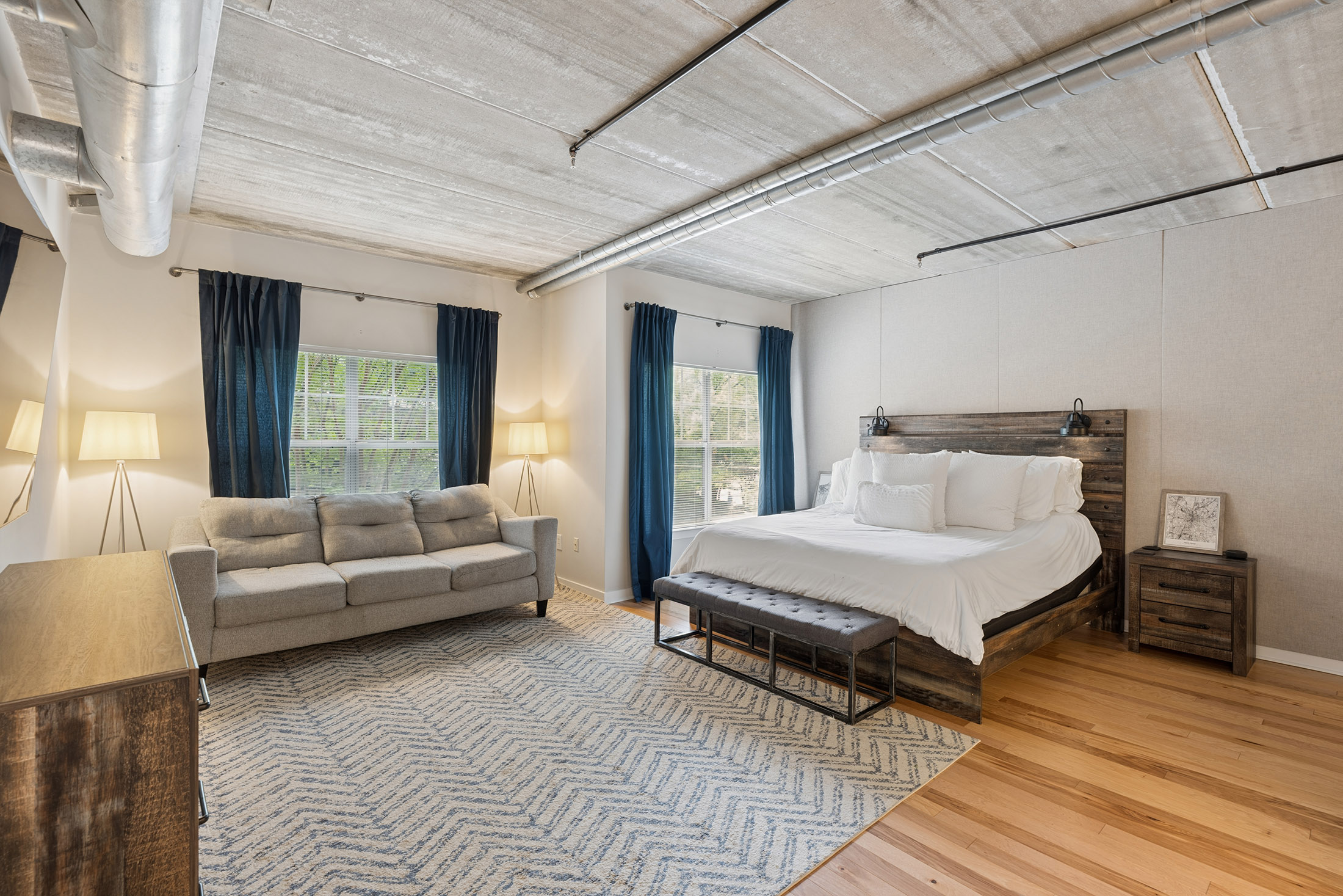 Spacious Heart-of-Midtown Condo - 物件實景