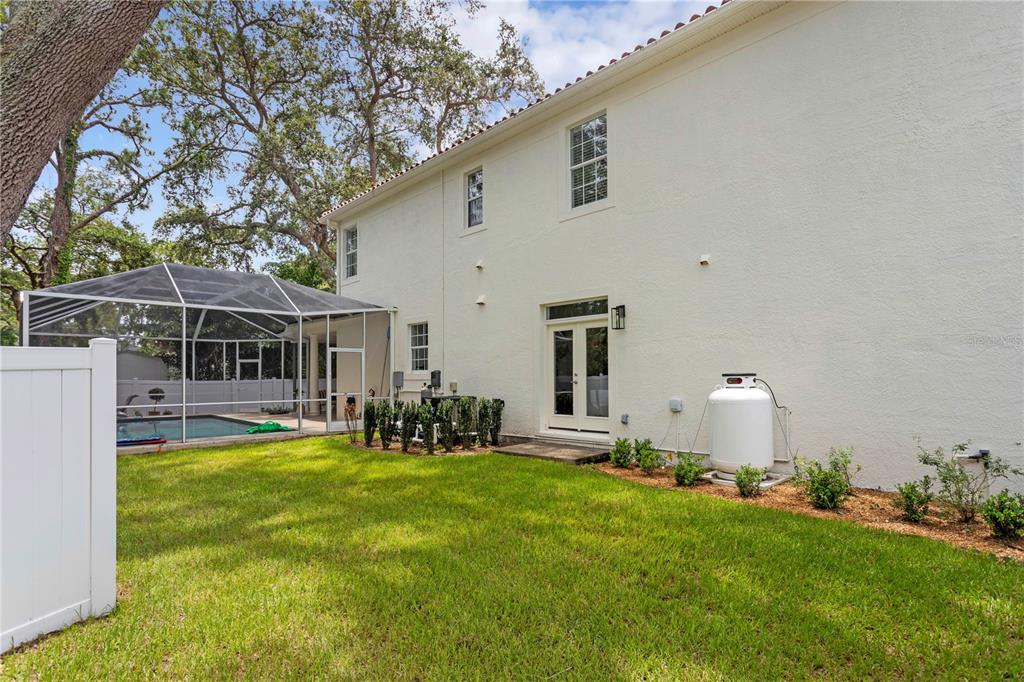 Tampa, Florida, 33629, United States, 4 Bedrooms Bedrooms, ,4 BathroomsBathrooms,Residential,For Sale,1885356