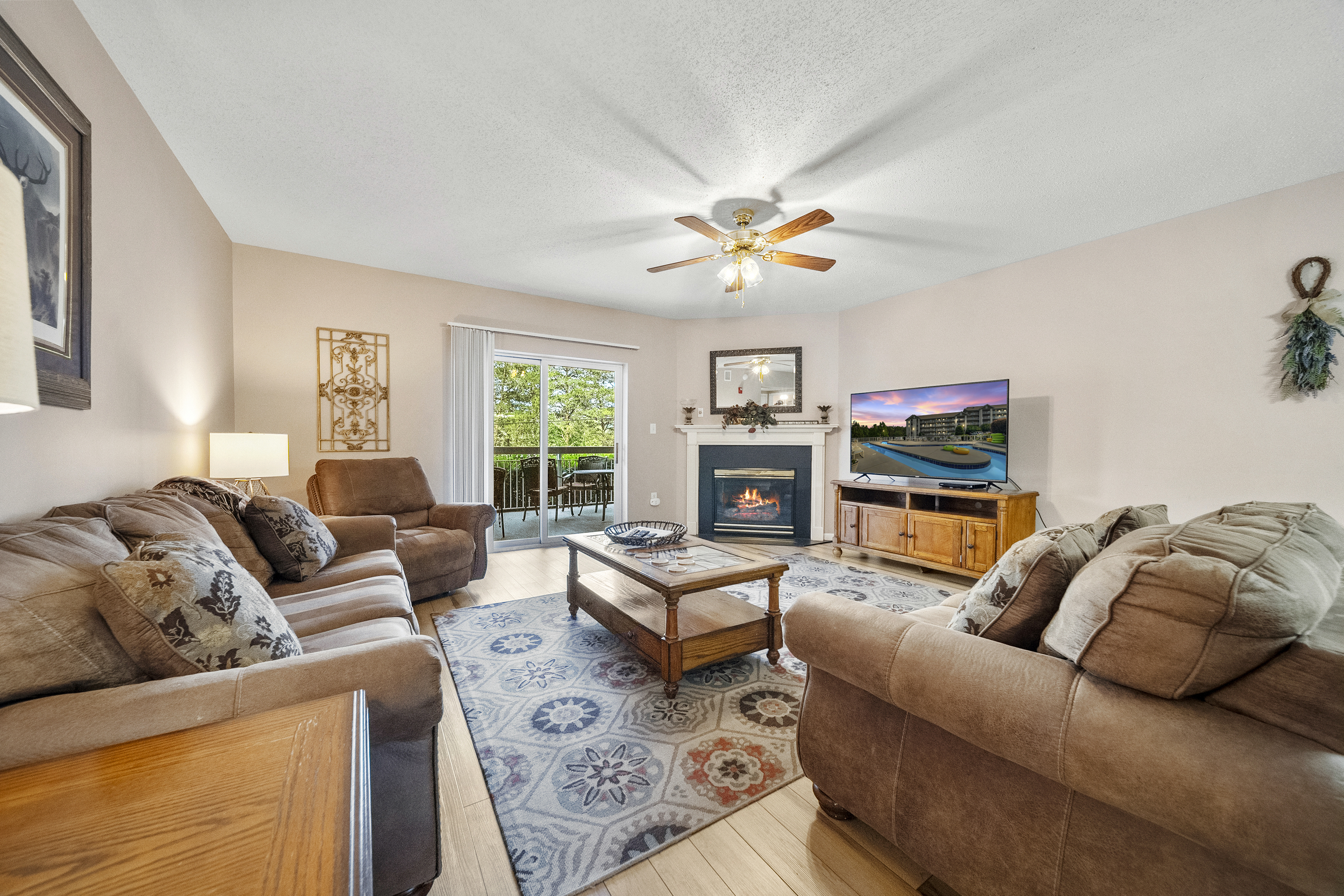 Pigeon Forge, Tennessee, 37863, United States, 4 Bedrooms Bedrooms, ,3 BathroomsBathrooms,Residential,For Sale,1923955