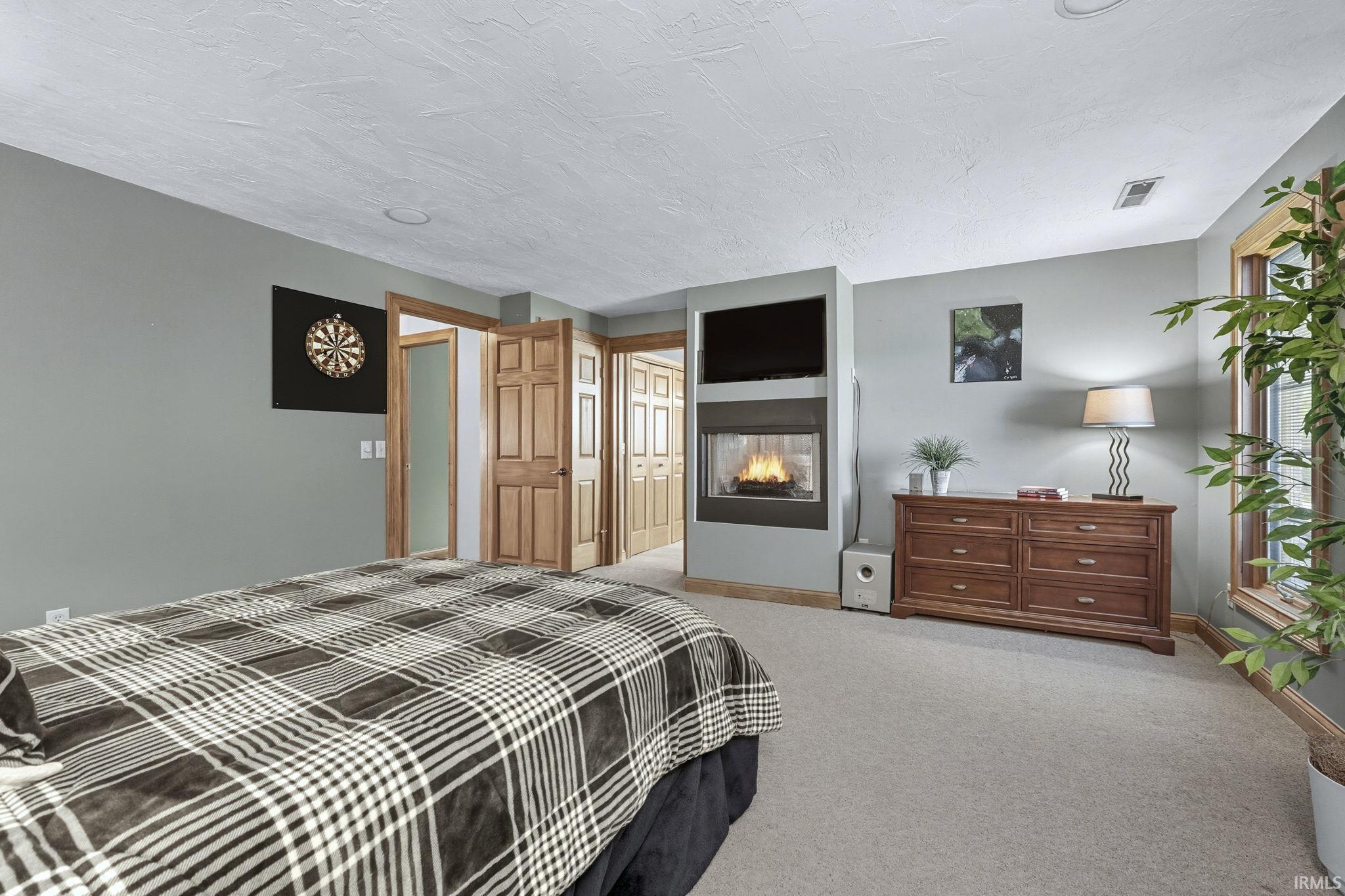 Auburn, Indiana, 46706-9510, United States, 4 Bedrooms Bedrooms, ,5 BathroomsBathrooms,Residential,For Sale,1984522