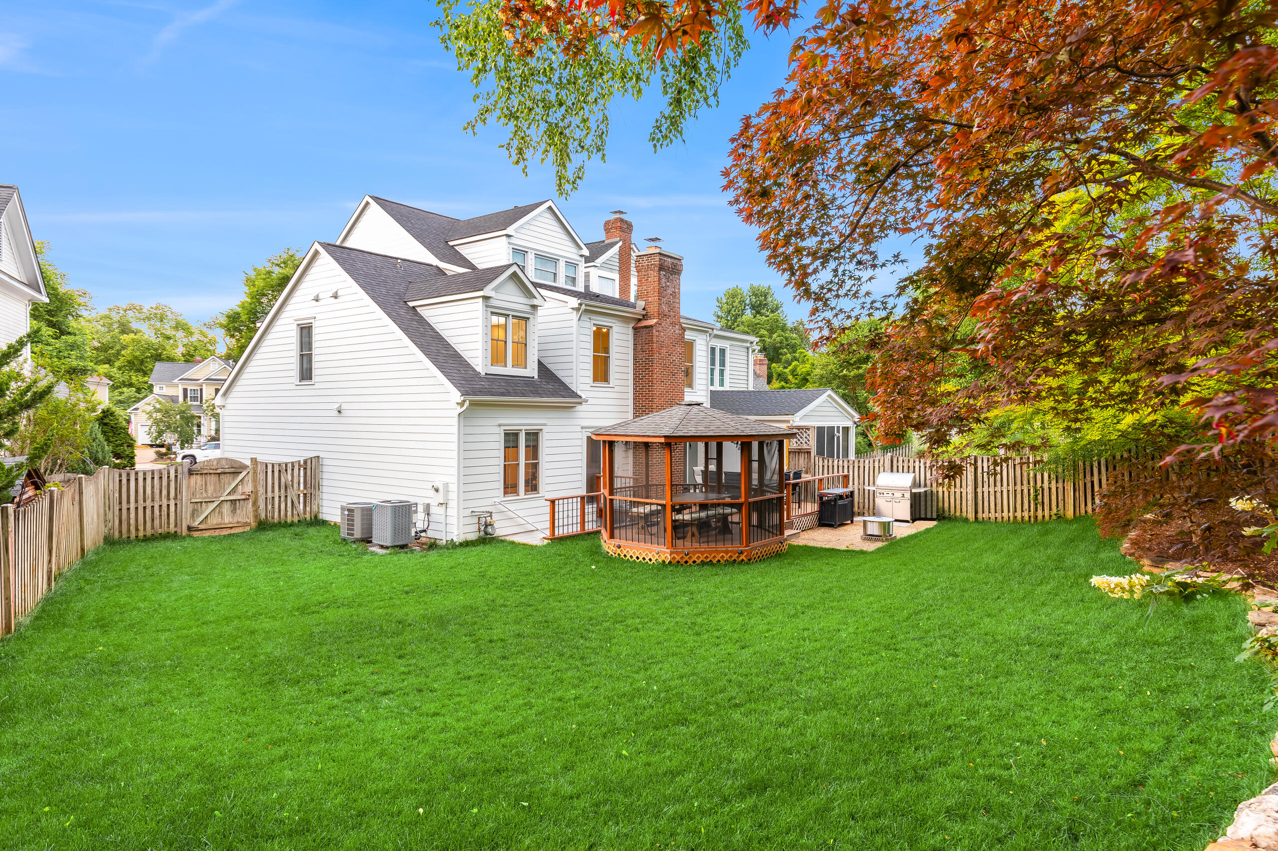  215 Andover Court Northeast, Leesburg, VA 20176 - 物件實景