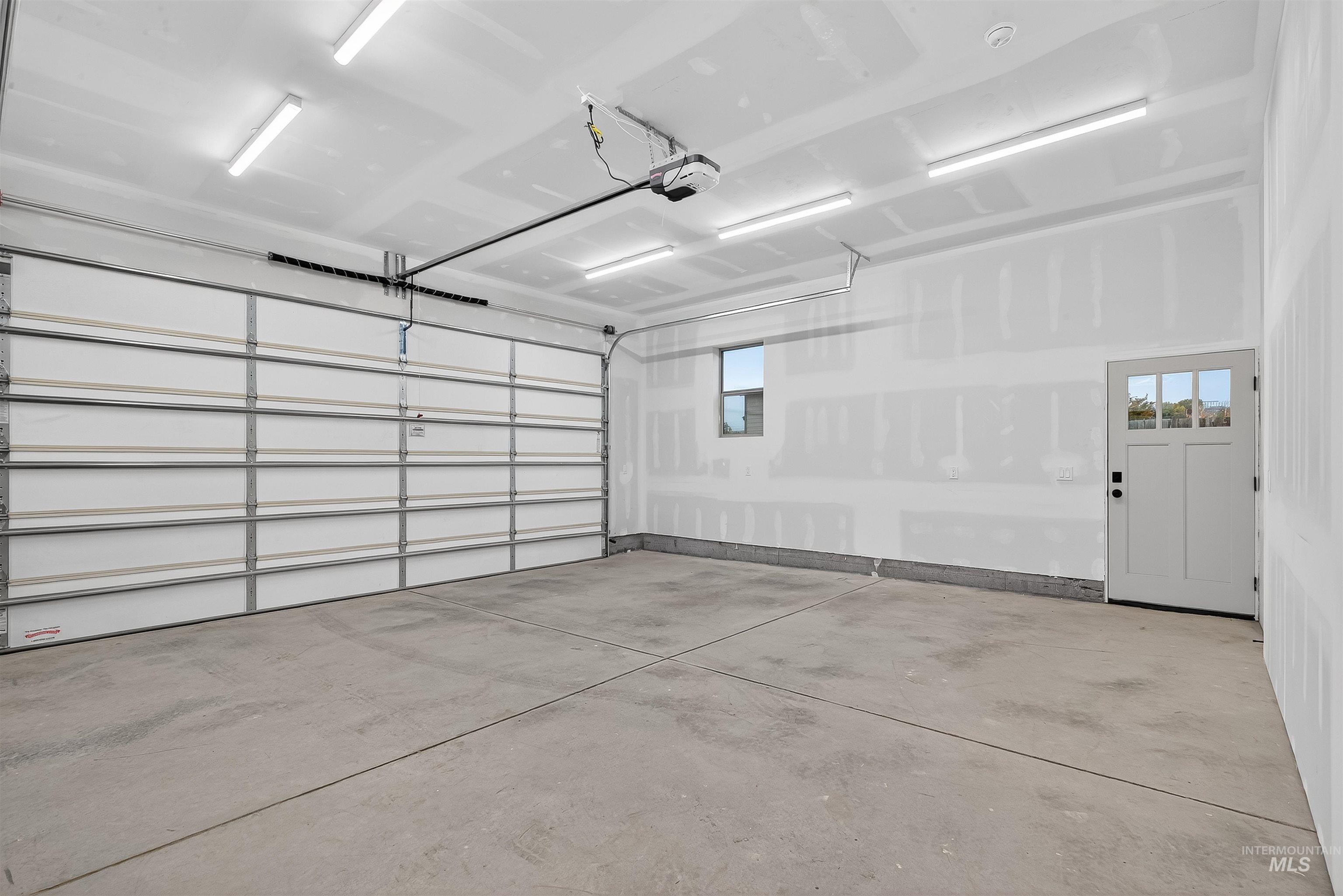 Lewiston, Idaho, 83501, United States, 5 Bedrooms Bedrooms, ,Residential,For Sale,1987812