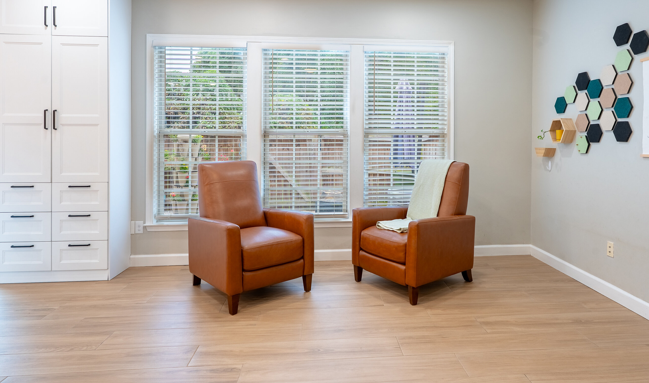  Beautifully Updated Townhome in Desirable Windward/Deerfield Area of Alpharetta - 物件實景