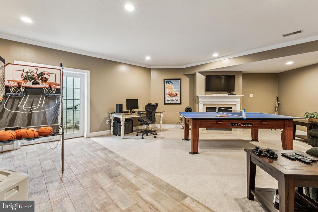 Manassas, Virginia, 20112, United States, 5 Bedrooms Bedrooms, ,5 BathroomsBathrooms,Residential,For Sale,1825143