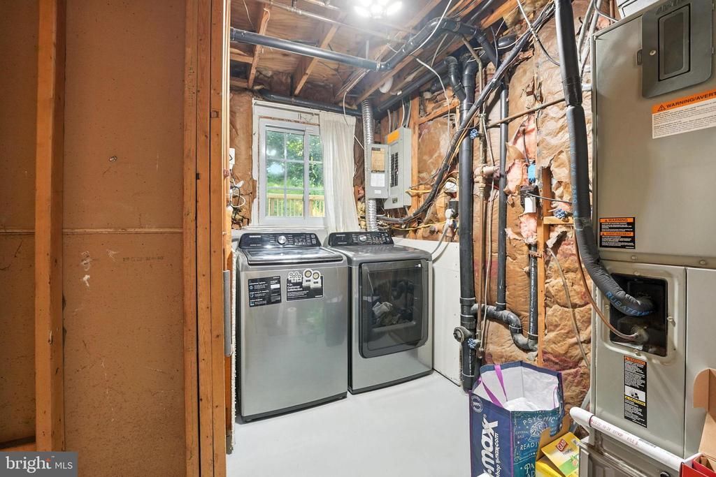 Woodbridge, Virginia, 22191, United States, 3 Bedrooms Bedrooms, ,3 BathroomsBathrooms,Residential,For Sale,1908245