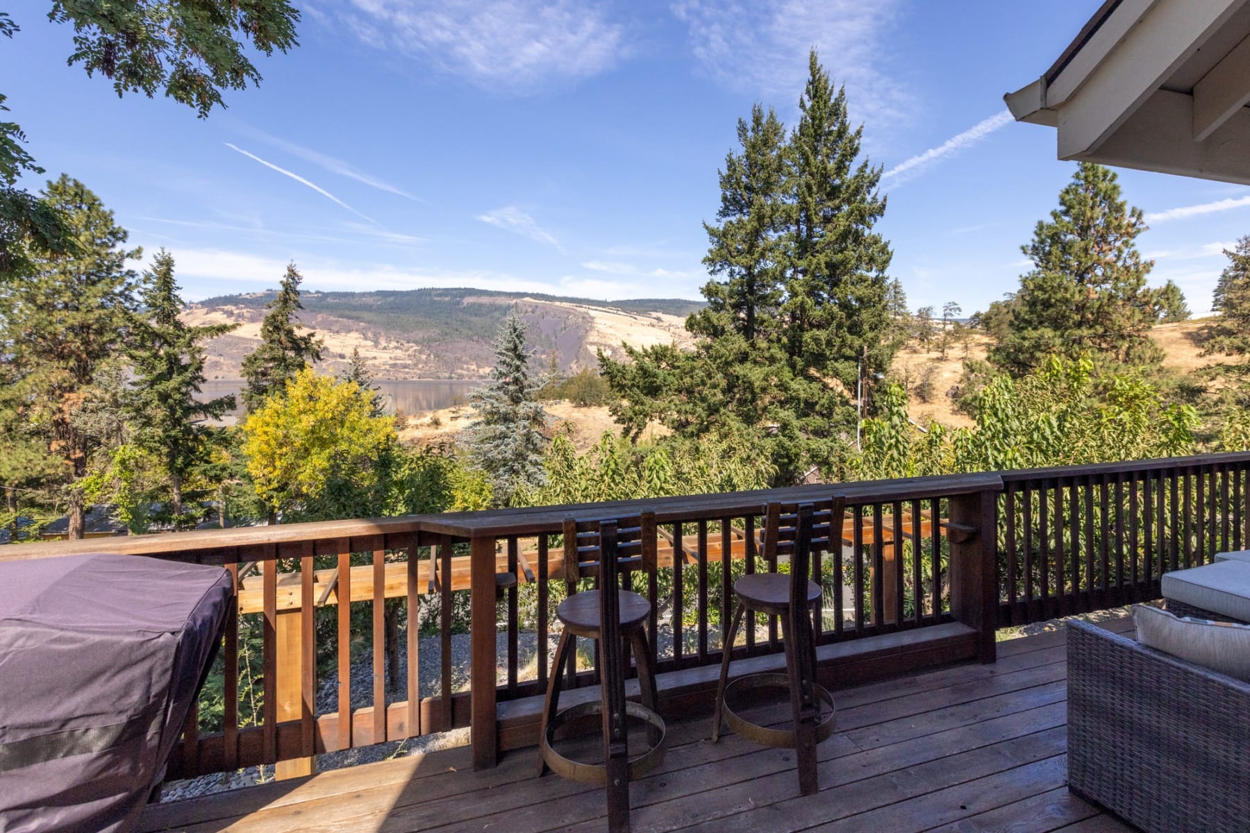  407 HUSKEY RD Mosier, OR 97040 - 物件實景