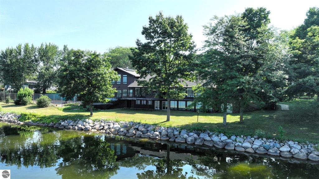 Lake Isabella, Michigan, 48893, United States, 3 Bedrooms Bedrooms, ,6 BathroomsBathrooms,Residential,For Sale,1903716