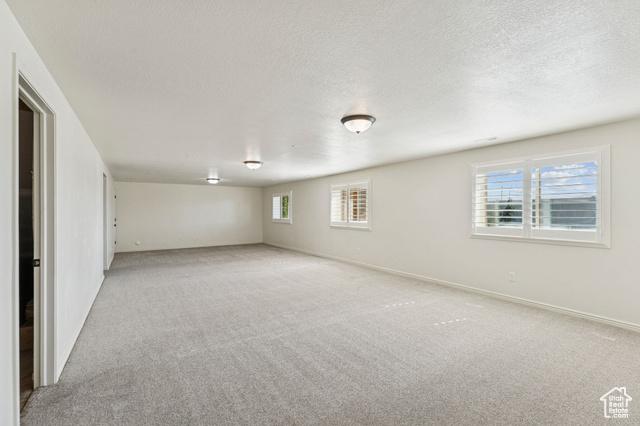 West Haven, Utah, 84401, United States, 6 Bedrooms Bedrooms, ,3 BathroomsBathrooms,Residential,For Sale,1984111