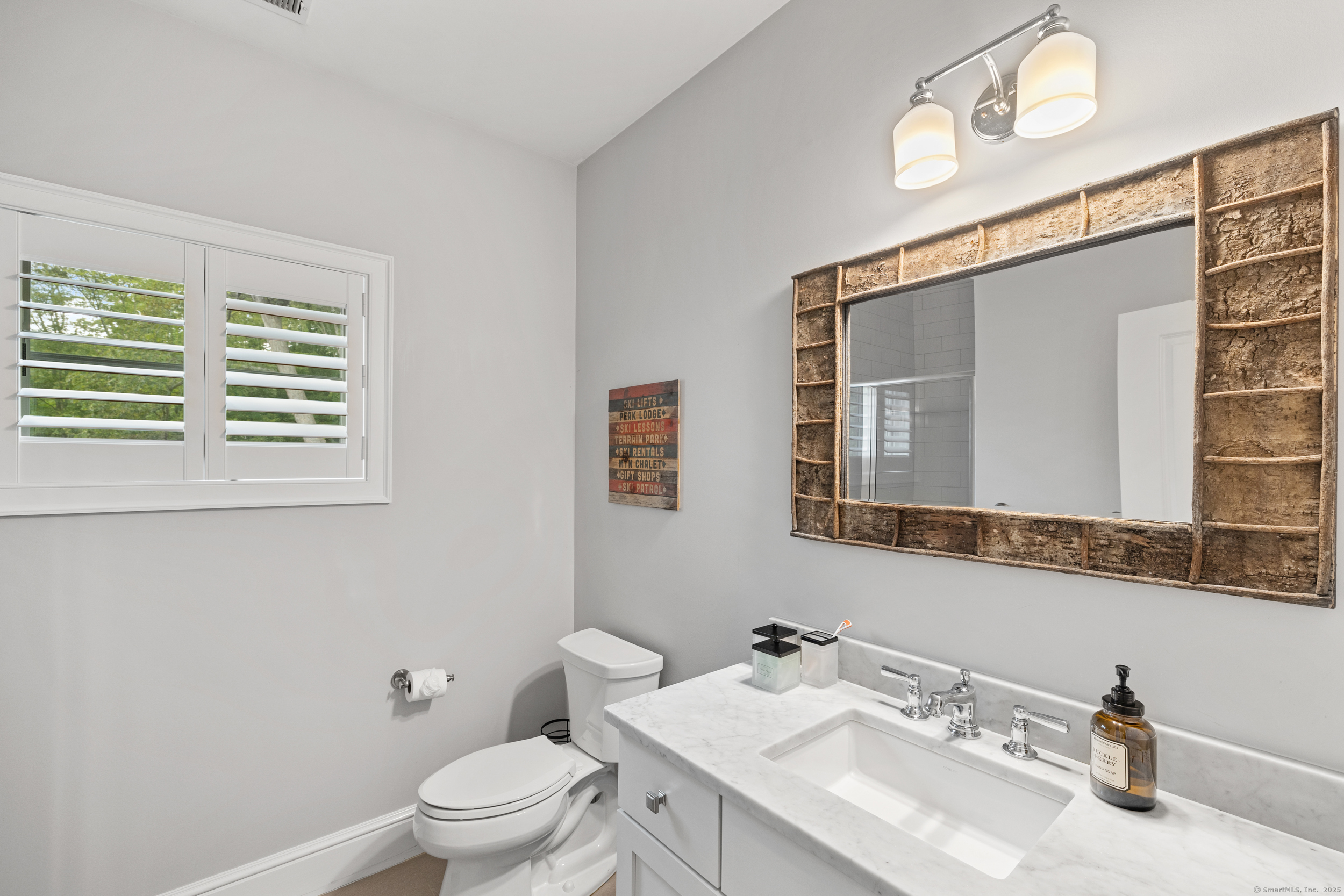Weston, Connecticut, 06883, United States, 5 Bedrooms Bedrooms, ,5 BathroomsBathrooms,Residential,For Sale,1938850