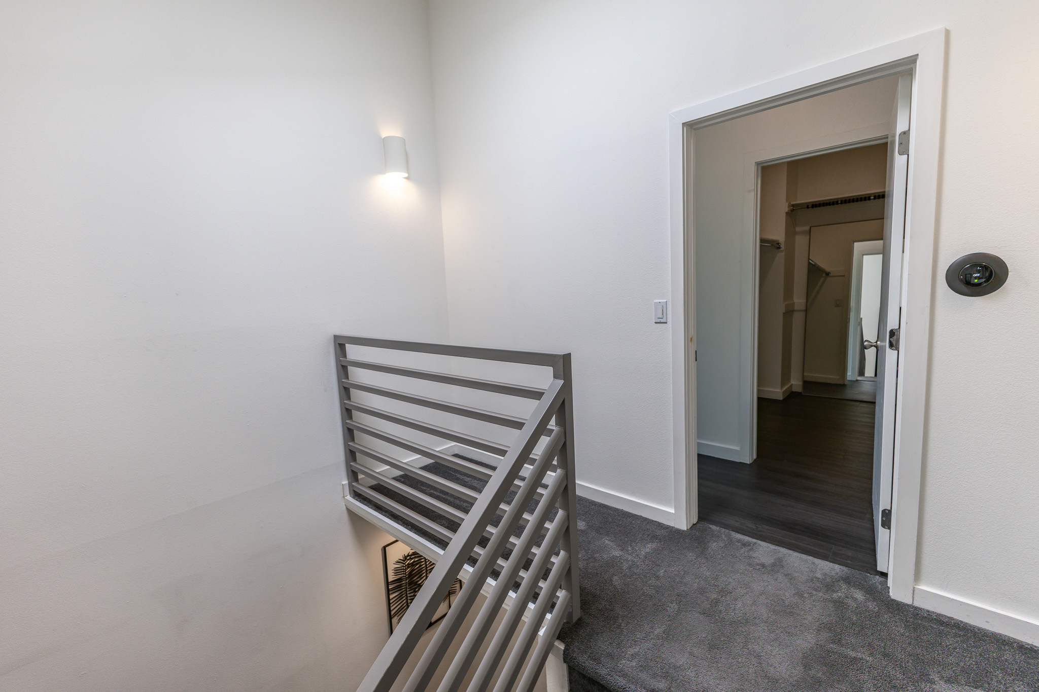  10735 Bloomfield Street, #5 - 物件實景