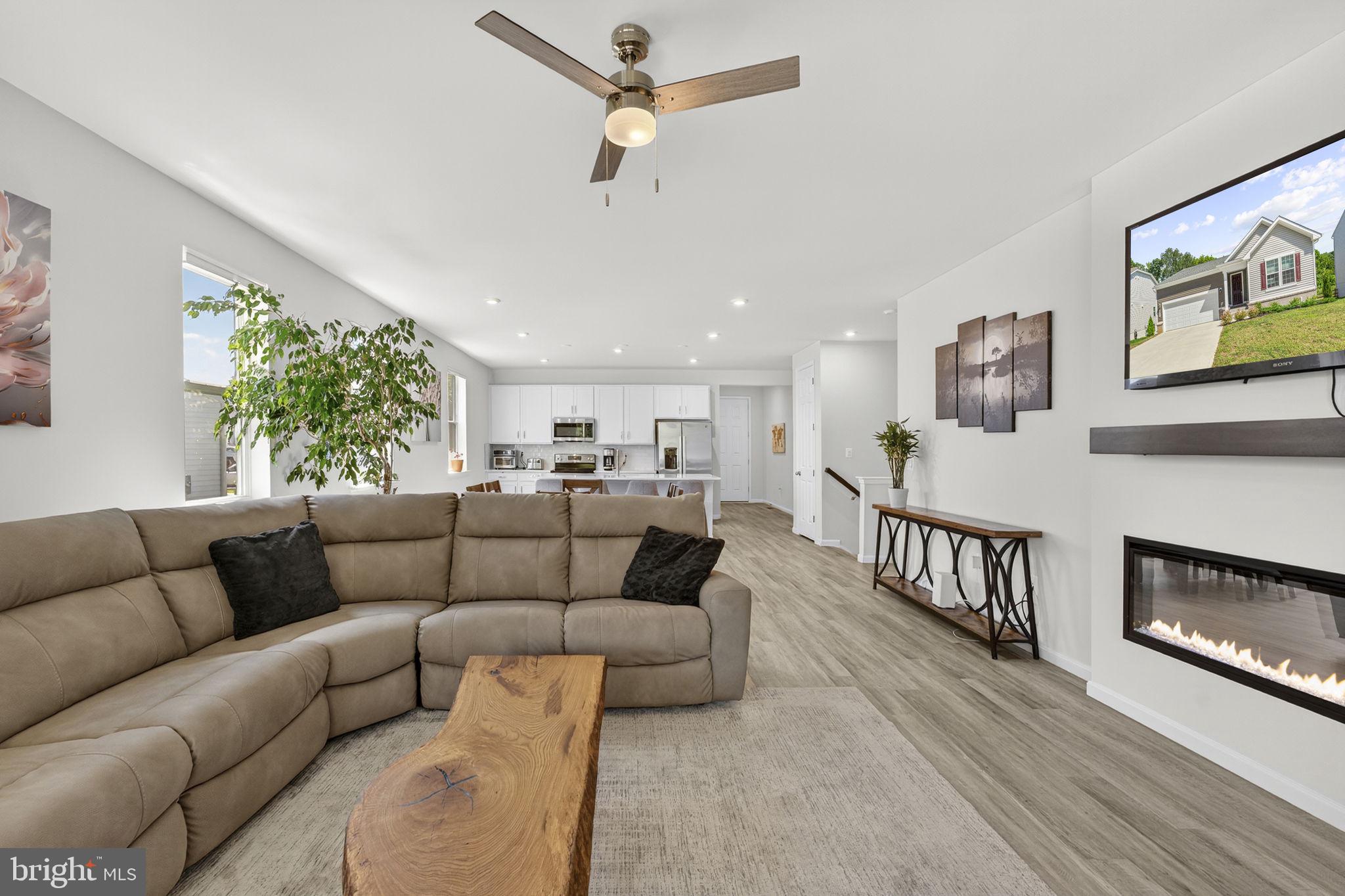 King George, Virginia, 22485, United States, 4 Bedrooms Bedrooms, ,3 BathroomsBathrooms,Residential,For Sale,1984235