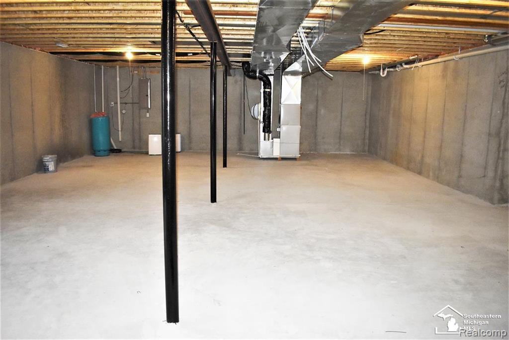 York Township, Michigan, 48176, United States, 4 Bedrooms Bedrooms, ,2 BathroomsBathrooms,Residential,For Sale,1988753