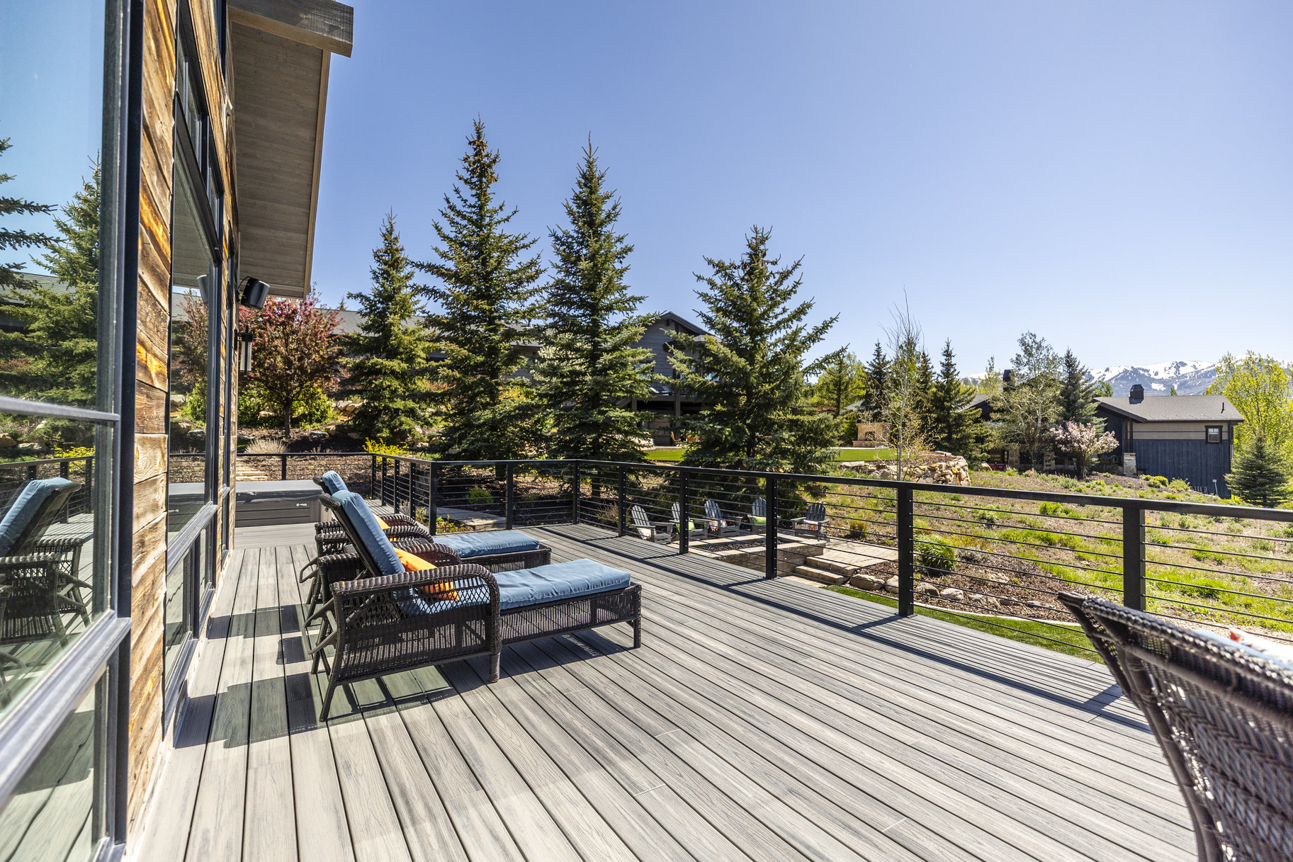  Framed by Panoramic Mountain Views with Access to Round Valley