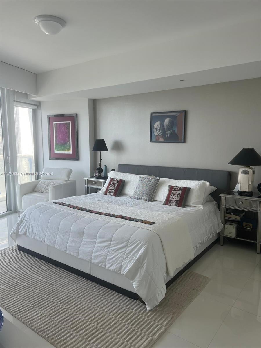 Miami, Florida, 33131, United States, 1 Bedroom Bedrooms, ,1 BathroomBathrooms,Residential,For Sale,1942098