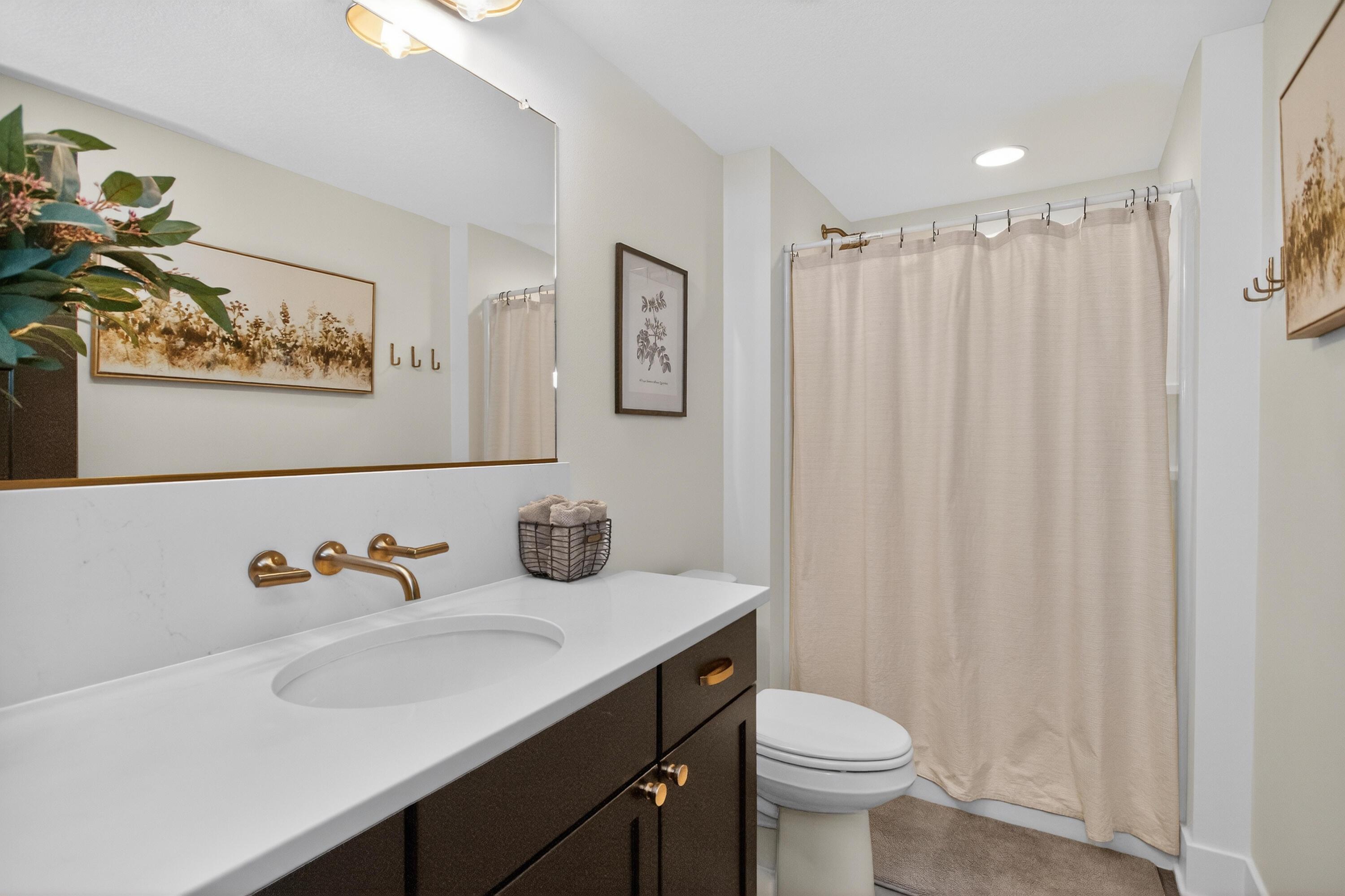 Gilbert, Iowa, 50105, United States, 5 Bedrooms Bedrooms, ,3 BathroomsBathrooms,Residential,For Sale,2008558