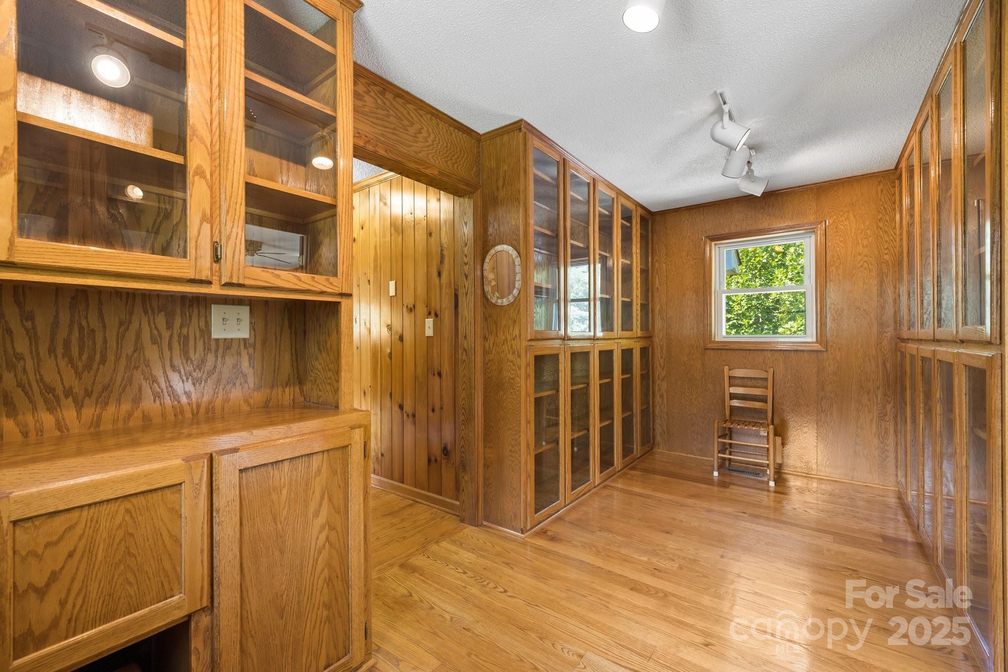 505 Old Home Place Drive, Marshall, North Carolina, 28753, United States, 5 Bedrooms Bedrooms, ,4 BathroomsBathrooms,Residential,For Sale,505 Old Home Place Drive,1679796