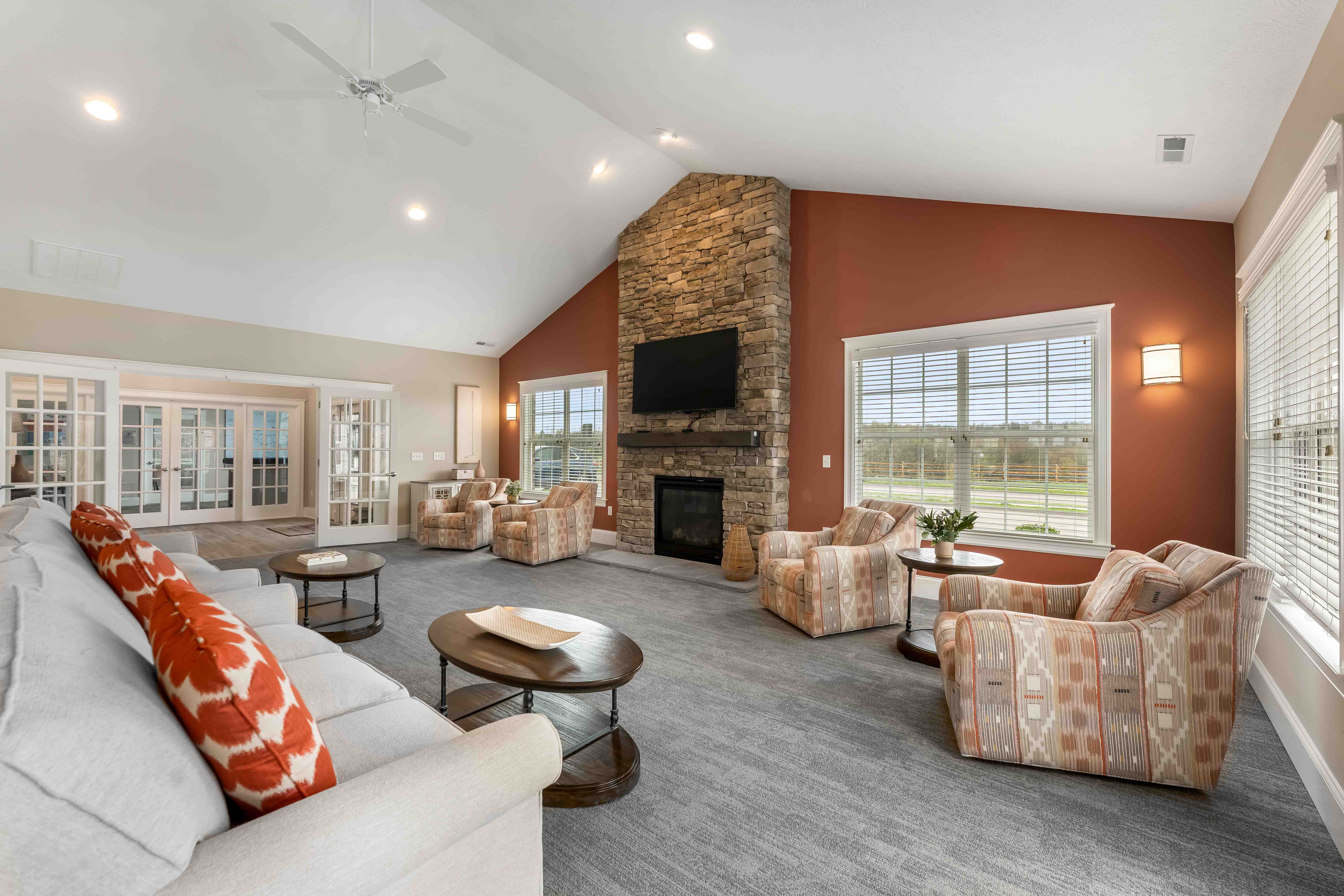  2003 South Links Avenue - 物件實景