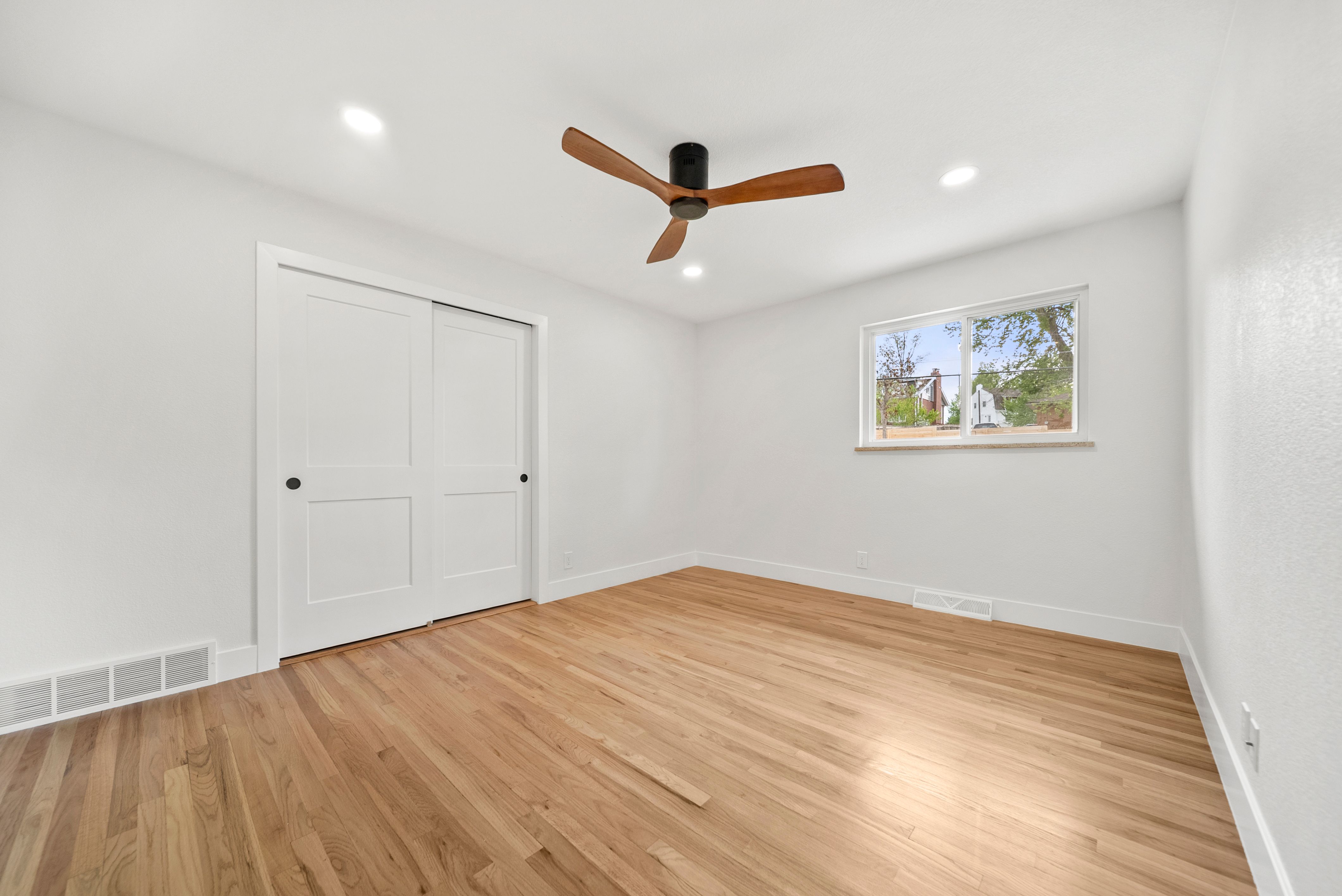  Fully Renovated Home In The Heart Of Littleton Park - 物件實景