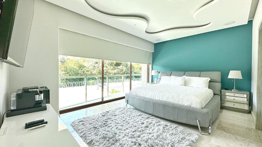 Playa del Carmen, Quintana Roo, 77717, Mexico, 5 Bedrooms Bedrooms, ,5 BathroomsBathrooms,Residential,For Sale,1968651