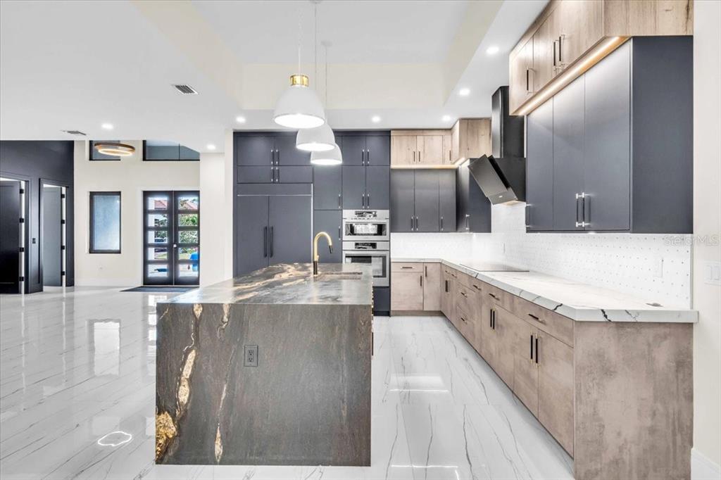 Nokomis, Florida, 34275, United States, 4 Bedrooms Bedrooms, ,5 BathroomsBathrooms,Residential,For Sale,1989128