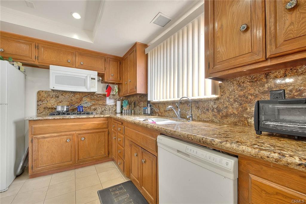 Chino, California, 91710, United States, 3 Bedrooms Bedrooms, ,2 BathroomsBathrooms,Residential,For Sale,1919660