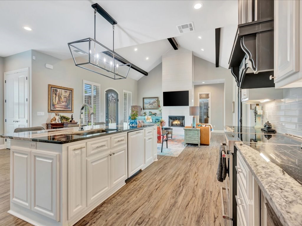 Lufkin, Texas, 75901, United States, 3 Bedrooms Bedrooms, ,2 BathroomsBathrooms,Residential,For Sale,1996440