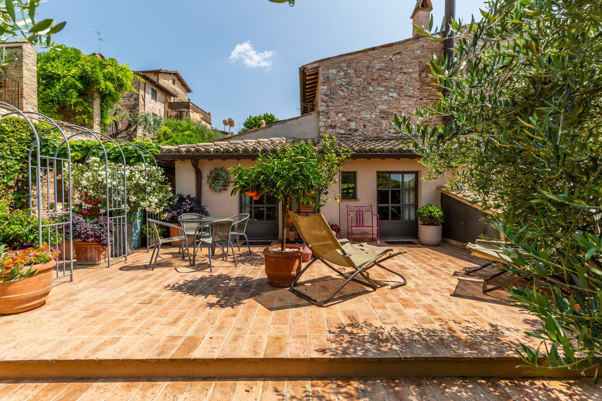 Spello, Perugia, 06038, IT, 3 Bedrooms Bedrooms, ,3 BathroomsBathrooms,Residential,For Sale,1876089