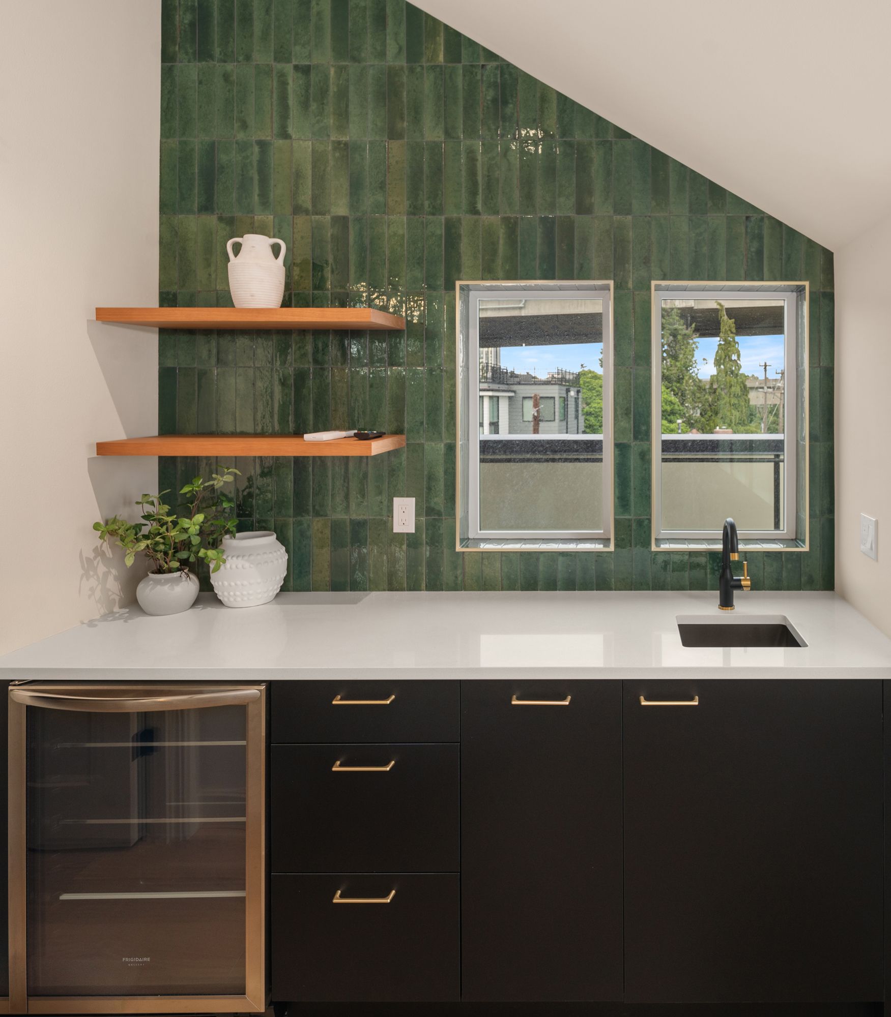  454 NE 40th St, Seattle, WA 98105 - 物件實景