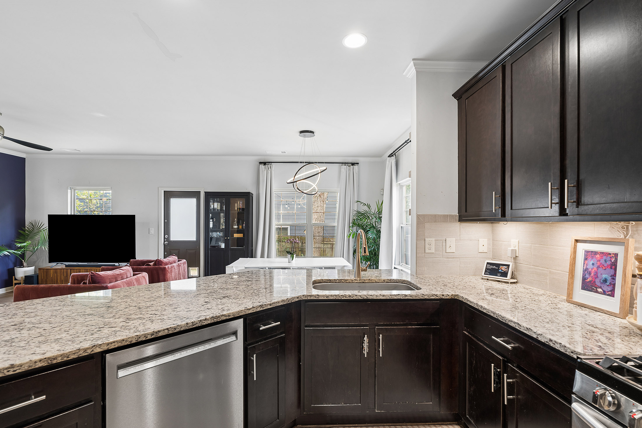  Beautiful Edgewood Home in Prime Parkside Location - 物件實景