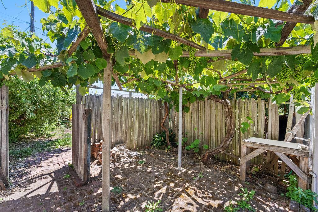 Watsonville, California, 95076, United States, 3 Bedrooms Bedrooms, ,1 BathroomBathrooms,Residential,For Sale,1889812