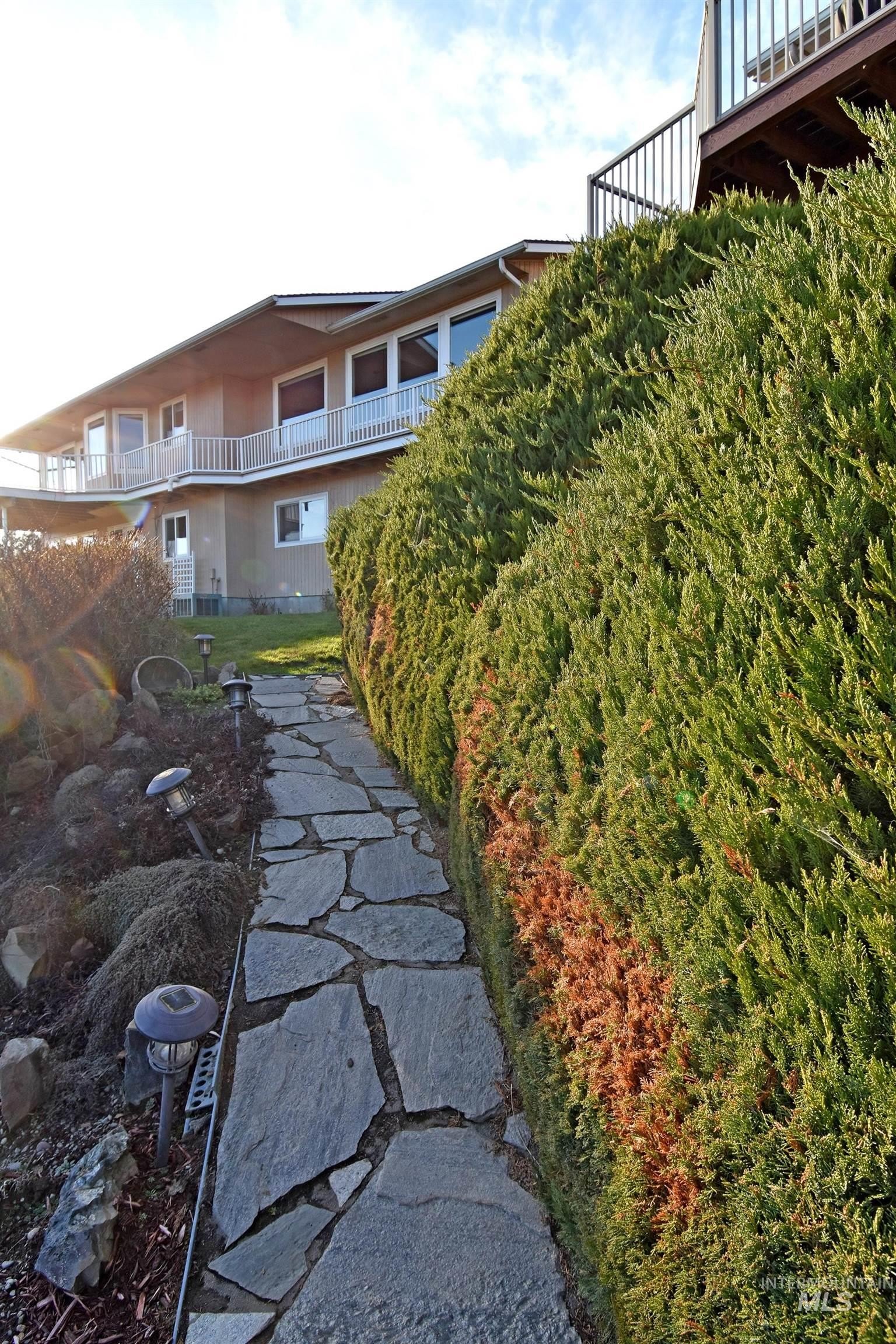 Clarkston, Washington, 99403, United States, 4 Bedrooms Bedrooms, ,2 BathroomsBathrooms,Residential,For Sale,2011343