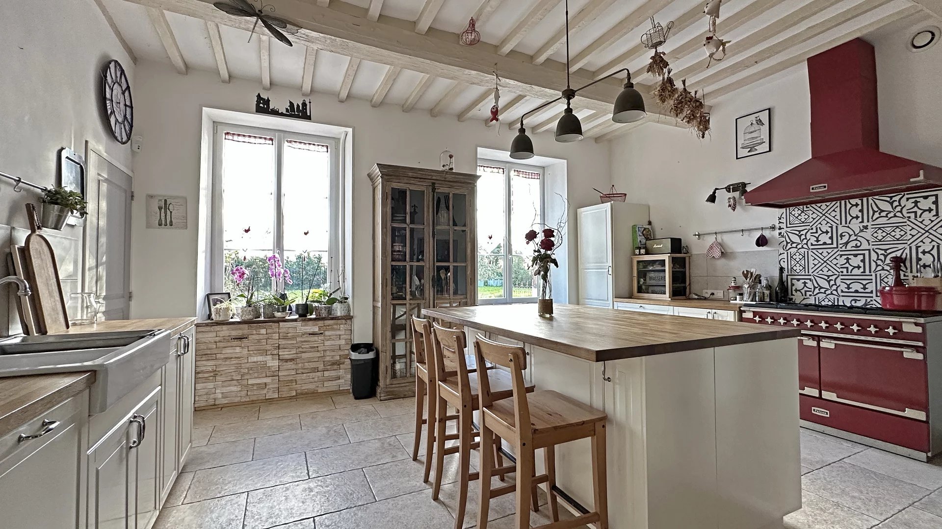 Falaise, Normandy, 14700, FR, 7 Bedrooms Bedrooms, ,5 BathroomsBathrooms,Residential,For Sale,2000549