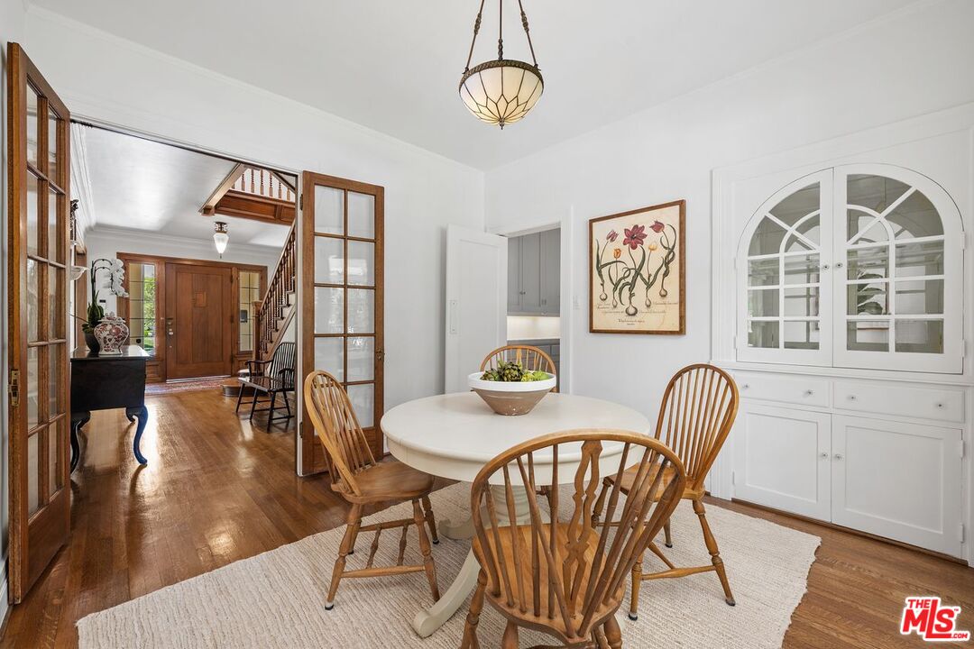 Los Angeles, California, 90004, United States, 5 Bedrooms Bedrooms, ,3 BathroomsBathrooms,Residential,For Sale,1940540