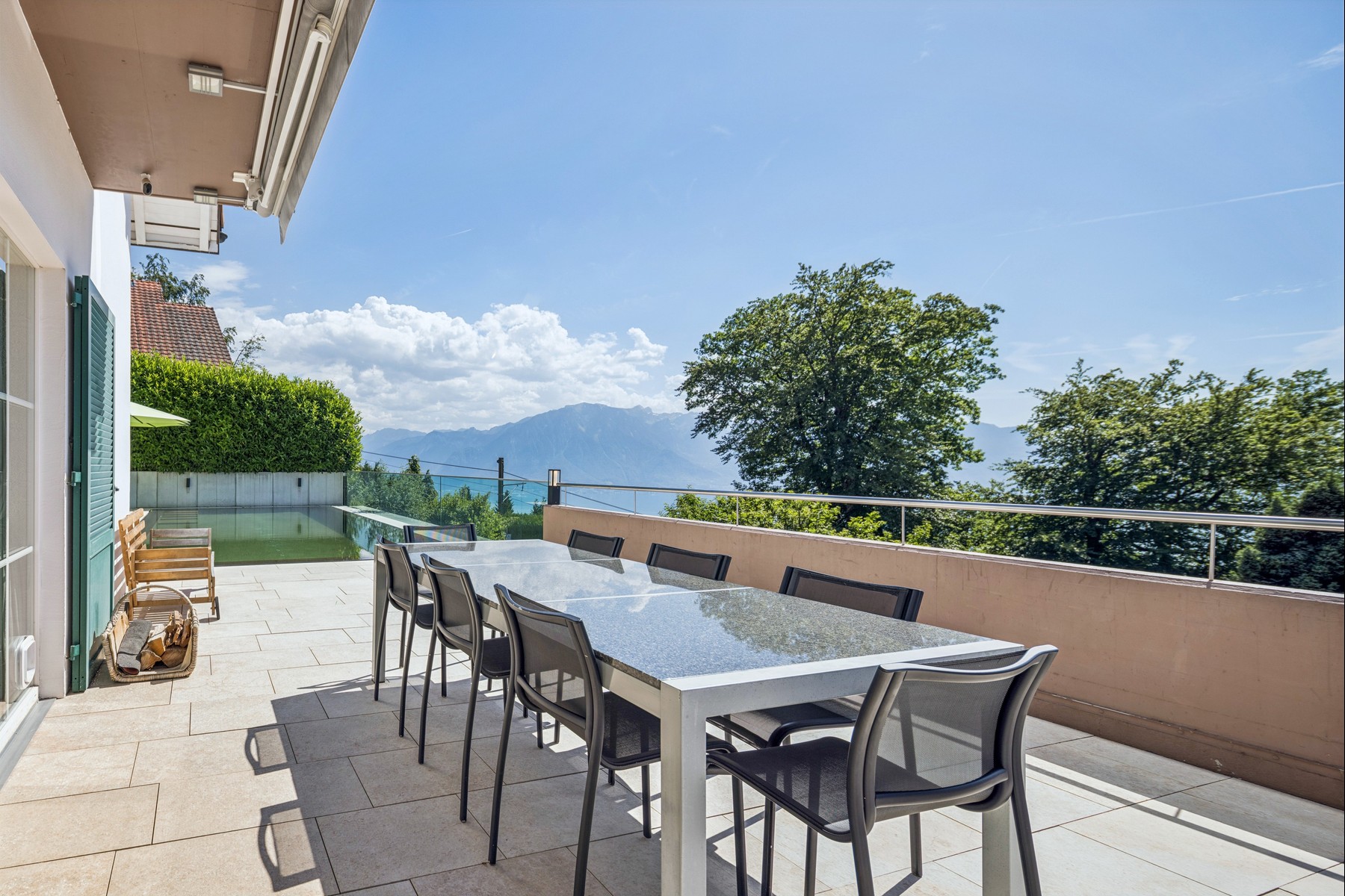  Prime location, infinity pool, and panoramic view - 物件實景