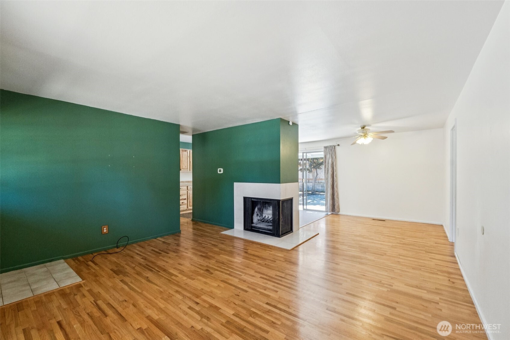 Lynnwood, Washington, 98037, United States, 4 Bedrooms Bedrooms, ,2 BathroomsBathrooms,Residential,For Sale,1904823