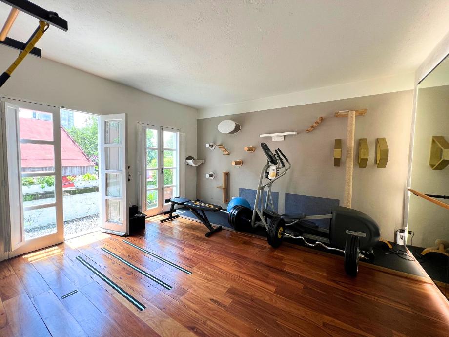 Álvaro Obregón, Ciudad de México, 01060, Mexico, 4 Bedrooms Bedrooms, ,3 BathroomsBathrooms,Residential,For Sale,1918872