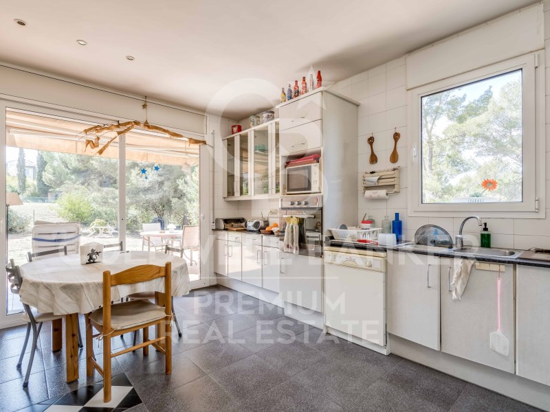 Barcelona, Cerdanyola del Vall?s, Bellaterra Barce, Cerdanyola del Vallès, Catalonia, ES, 9 Bedrooms Bedrooms, ,6 BathroomsBathrooms,Residential,For Sale,Barcelona, Cerdanyola del Vall?s, Bellaterra Barce,1481961