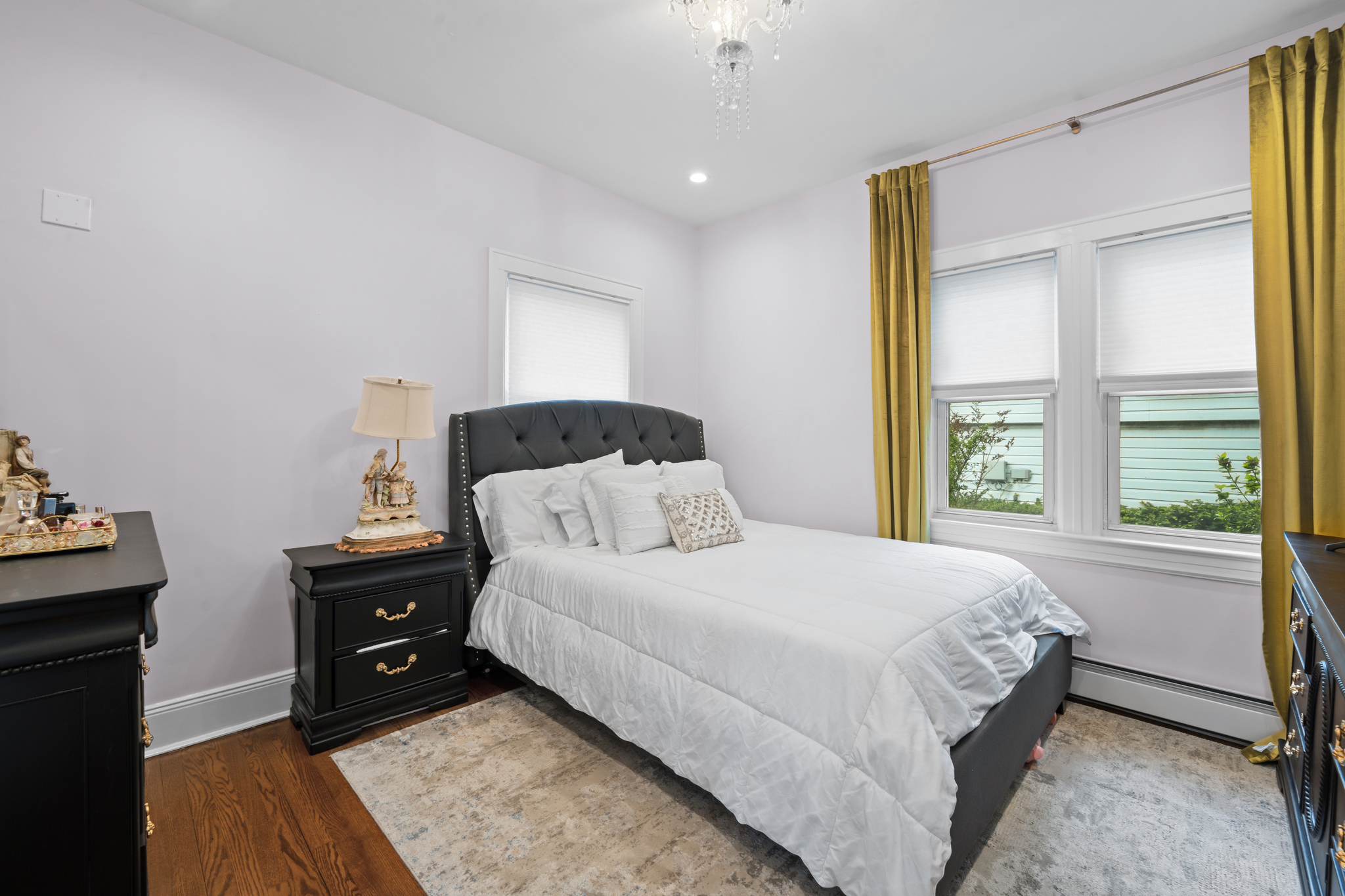 Oceanside, New York, 11572, United States, 3 Bedrooms Bedrooms, ,2 BathroomsBathrooms,Residential,For Sale,1928252
