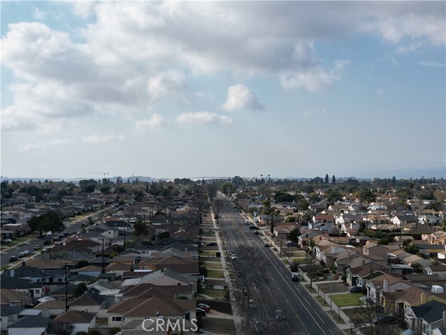 Los Angeles, California, 90047, United States, 8 Bedrooms Bedrooms, ,Residential,For Sale,1865127