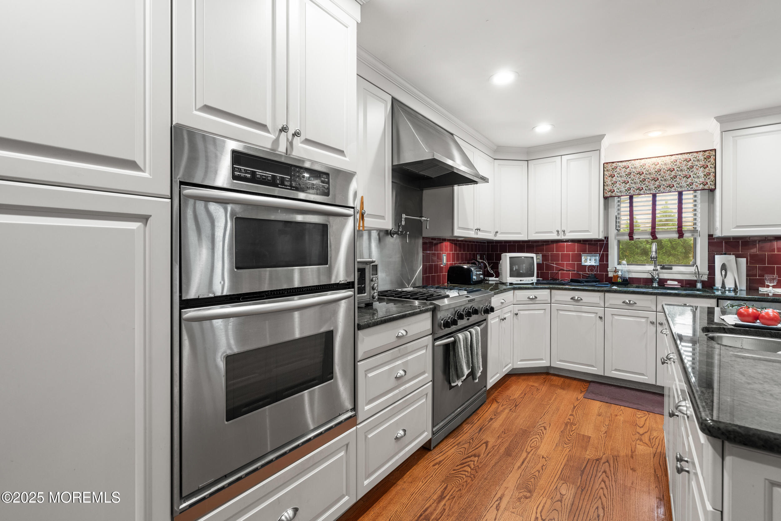 Allenhurst, New Jersey, 07711, United States, 6 Bedrooms Bedrooms, ,4 BathroomsBathrooms,Residential,For Sale,1977688