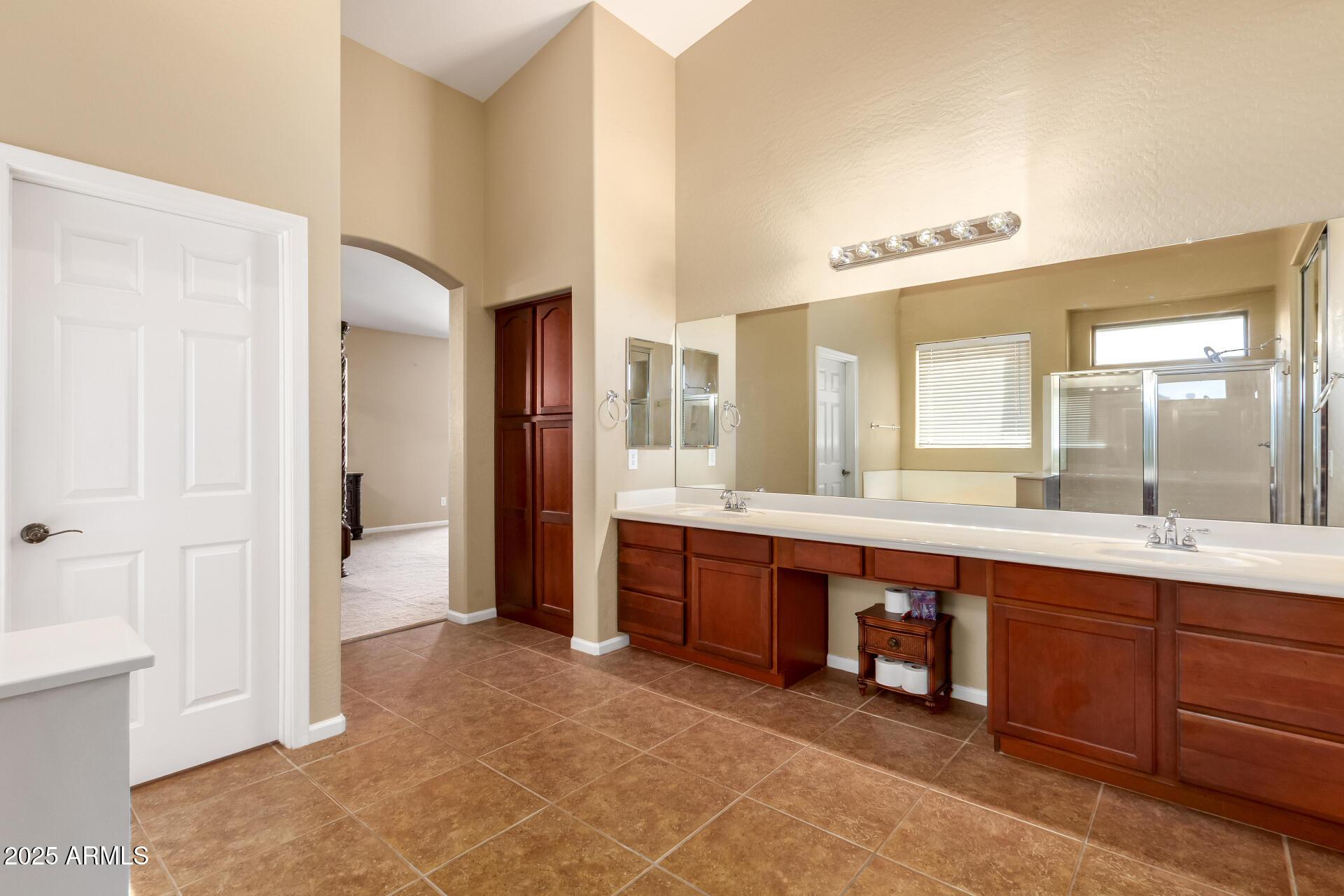 Surprise, Arizona, 85379, United States, 5 Bedrooms Bedrooms, ,3 BathroomsBathrooms,Residential,For Sale,1981277