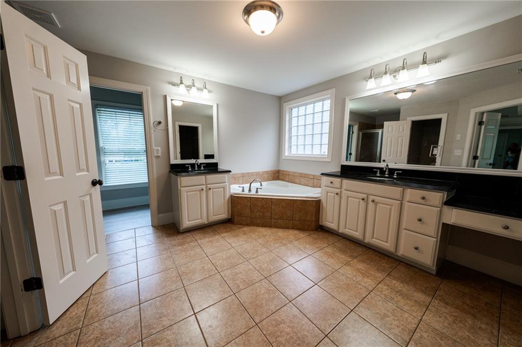 Cumming, Georgia, 30041, United States, 7 Bedrooms Bedrooms, ,4 BathroomsBathrooms,Residential,For Sale,1914167