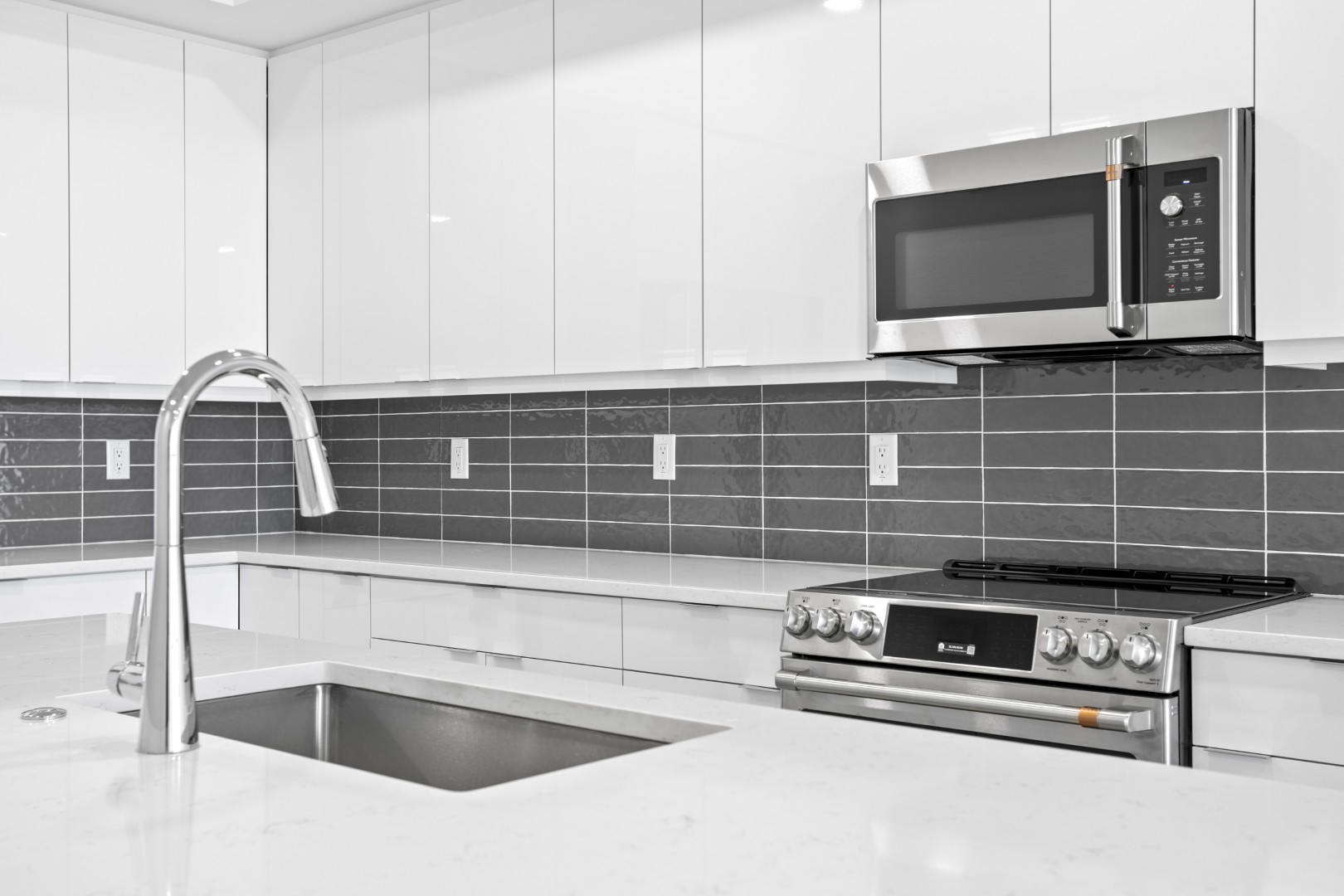 400 150th Ave # 304, Madeira Beach, Florida, 33708, United States, 3 Bedrooms Bedrooms, ,3 BathroomsBathrooms,Residential,For Sale,400 150th Ave # 304,1407196