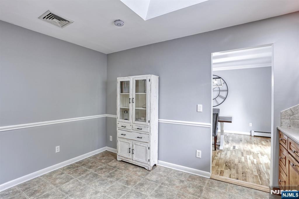 Ramsey, New Jersey, 07446, United States, 4 Bedrooms Bedrooms, ,3 BathroomsBathrooms,Residential,For Sale,1911105