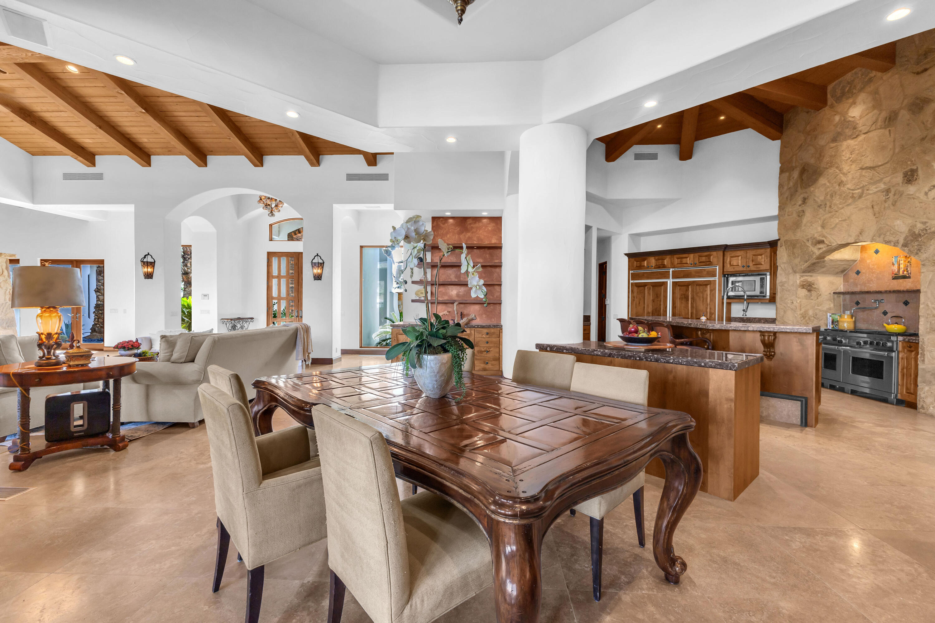 Indio, California, 92203, United States, 5 Bedrooms Bedrooms, ,4 BathroomsBathrooms,Residential,For Sale,1992835