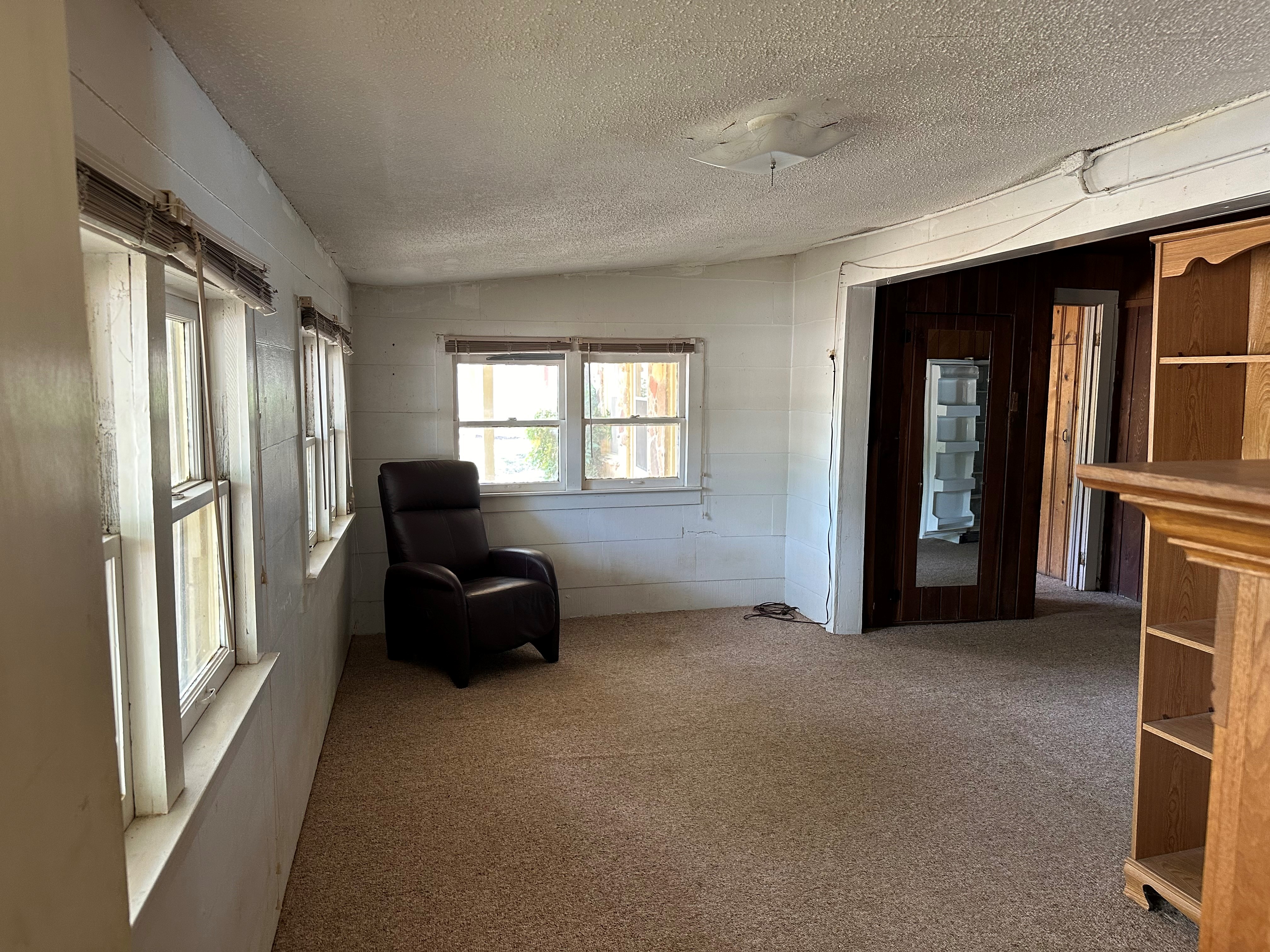 Bridgeport, Texas, 76426, United States, 3 Bedrooms Bedrooms, ,1 BathroomBathrooms,Residential,For Sale,1880460