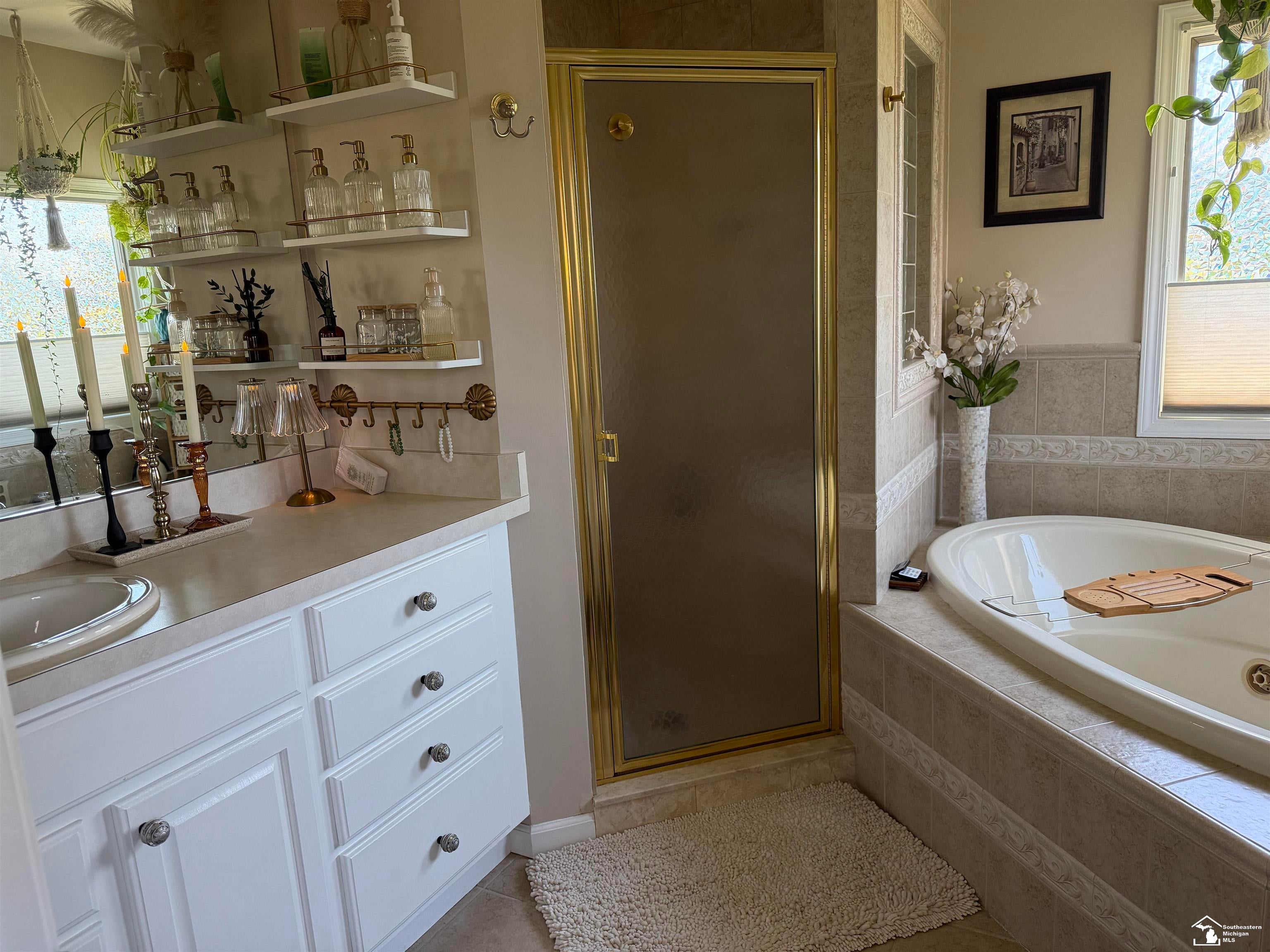 Newport, Michigan, 48166, United States, 3 Bedrooms Bedrooms, ,4 BathroomsBathrooms,Residential,For Sale,2048069