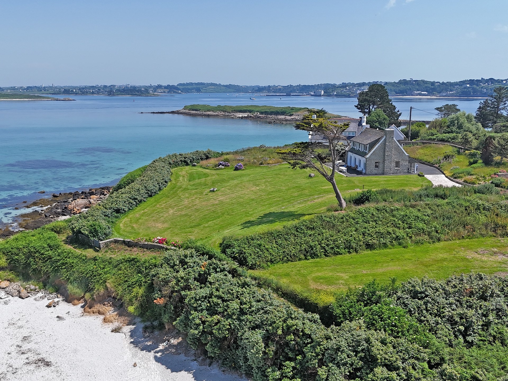  LANDÉDA-SAINTE MARGUERITE PENINSULA, FULL SEA VIEW IN A PEACEFUL LOCATION - 物件實景